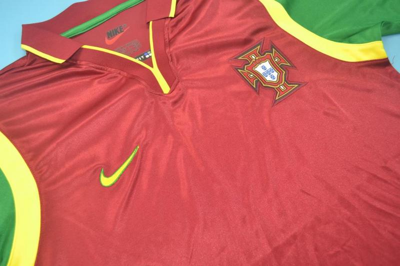 Thailand Quality(AAA) 1999 Portugal Home Retro Soccer Jersey
