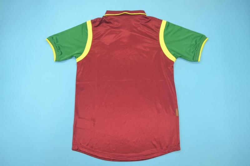 Thailand Quality(AAA) 1999 Portugal Home Retro Soccer Jersey