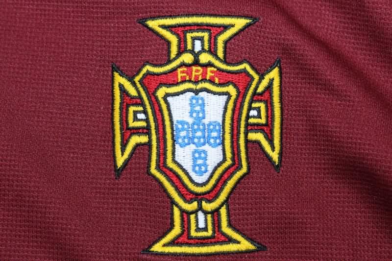 Thailand Quality(AAA) 2000 Portugal Home Retro Soccer Jersey