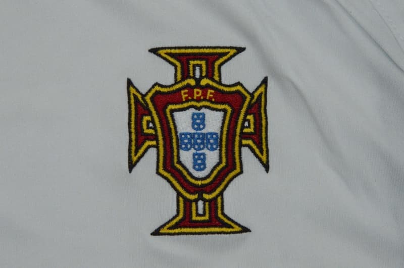 Thailand Quality(AAA) 2002 Portugal Away Retro Soccer Jersey