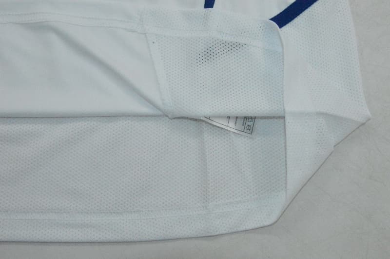 Thailand Quality(AAA) 2002 Portugal Away Retro Soccer Jersey