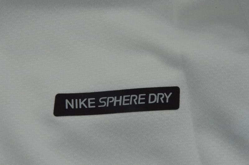 Thailand Quality(AAA) 2006 Portugal Training Retro Soccer Jersey