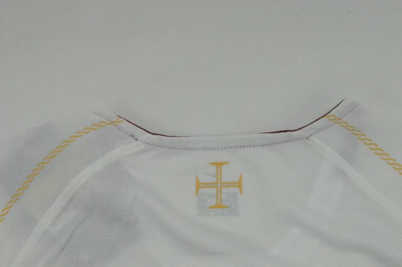 Thailand Quality(AAA) 2006 Portugal Training Retro Soccer Jersey