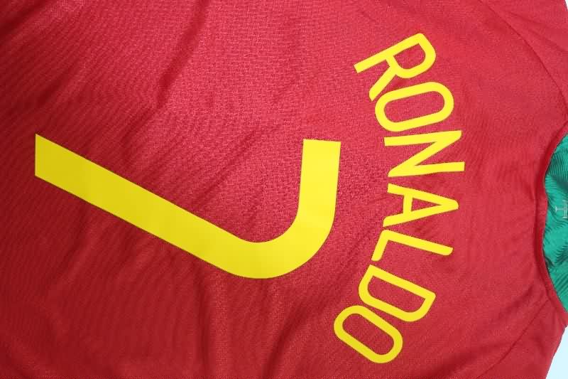 Thailand Quality(AAA) 2008 Portugal Home Retro Soccer Jersey