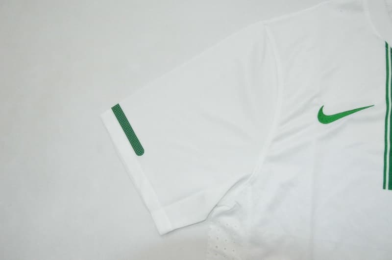 Thailand Quality(AAA) 2010 Portugal Away Retro Soccer Jersey (Player)