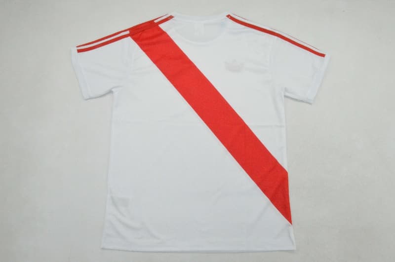 Thailand Quality(AAA) 1977/79 Rayo Vallecano Home Retro Soccer Jersey