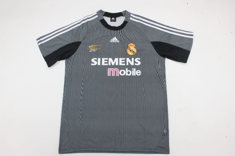 Thailand Quality(AAA) 2002/03 Real Madrid Goalkeeper Black Retro Soccer Jersey