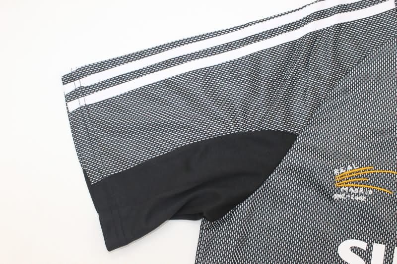 Thailand Quality(AAA) 2002/03 Real Madrid Goalkeeper Black Retro Soccer Jersey