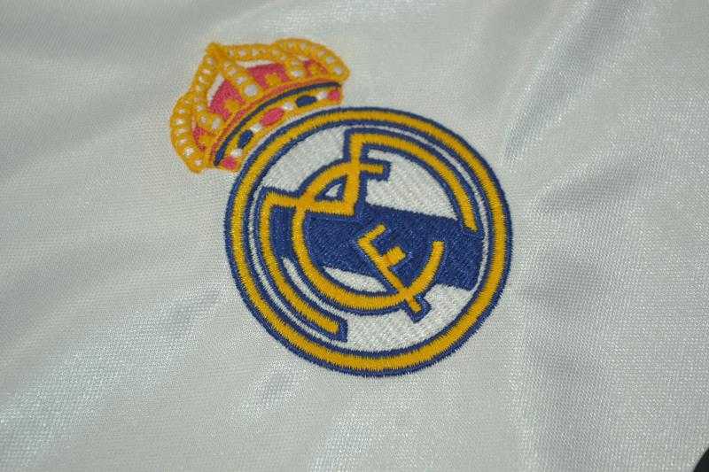 Thailand Quality(AAA) 2004/05 Real Madrid Home Retro Soccer Jersey