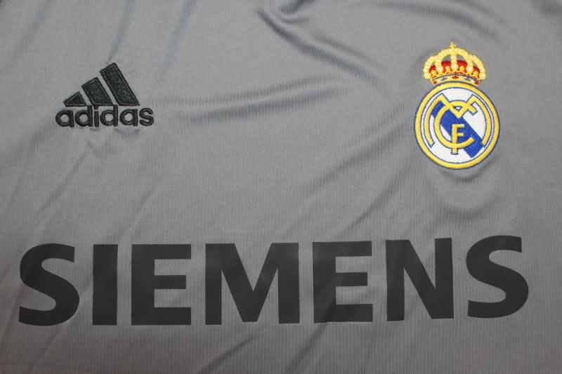 Thailand Quality(AAA) 2005/06 Real Madrid Third Retro Soccer Jersey