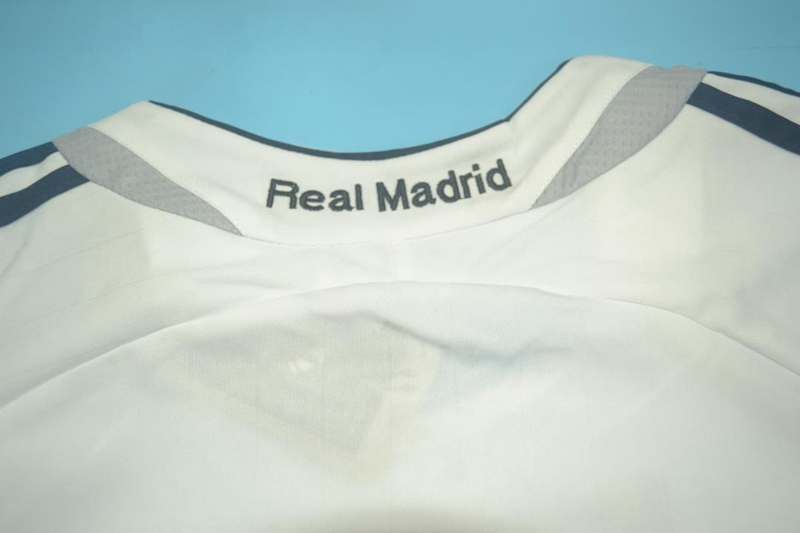 Thailand Quality(AAA) 2006/07 Real Madrid Home Retro Soccer Jersey(L/S)