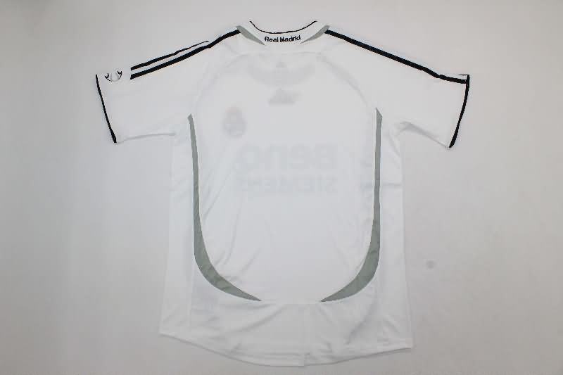 Thailand Quality(AAA) 2006/07 Real Madrid Home Retro Soccer Jersey (Player)