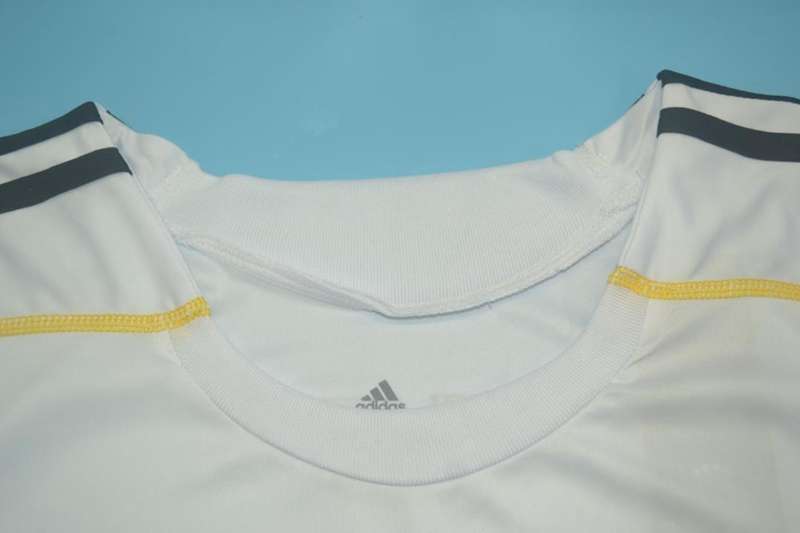 Thailand Quality(AAA) 2009/10 Real Madrid Home Retro Soccer Jersey