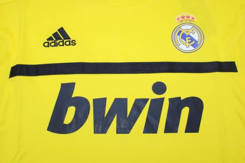 Thailand Quality(AAA) 2011/12 Real Madrid Goalkeeper Yellow Retro Soccer Jersey