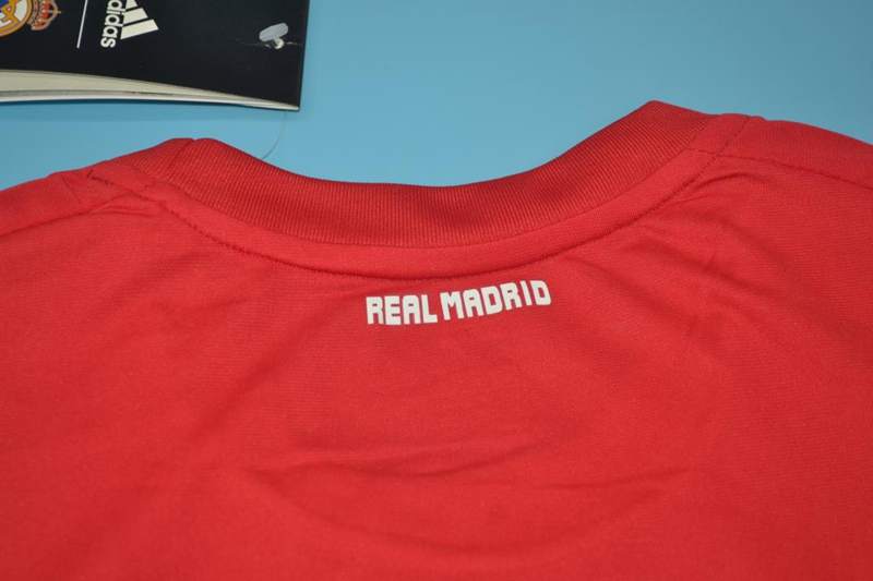 Thailand Quality(AAA) 2011/12 Real Madrid Third Retro Soccer Jersey