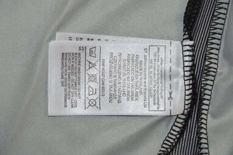 Thailand Quality(AAA) 2014/15 Real Madrid Third Long Retro Soccer Jersey (Player)