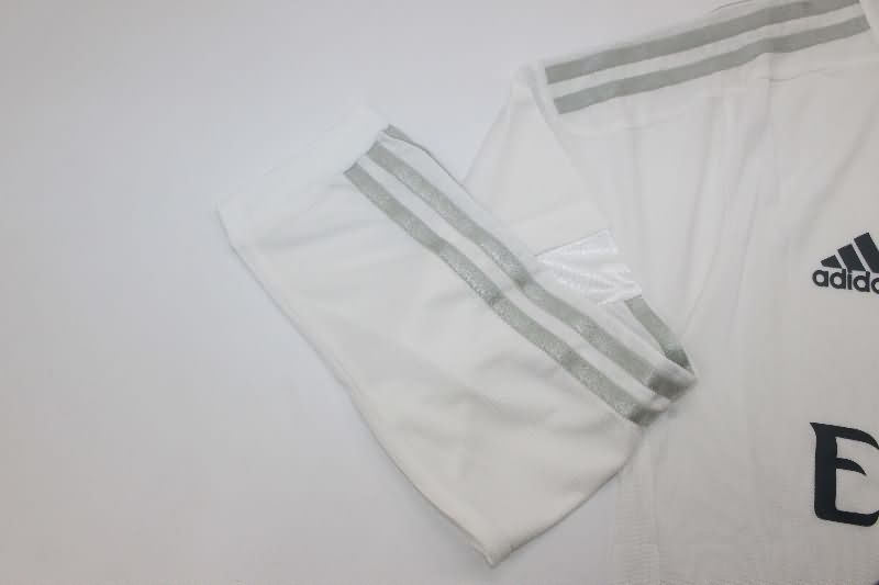 Thailand Quality(AAA) 2015/16 Real Madrid Home Long Retro Soccer Jersey (Player)