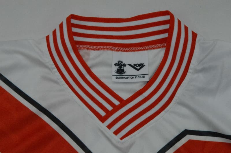 Thailand Quality(AAA) 1993/95 Southampton Home Retro Soccer Jersey