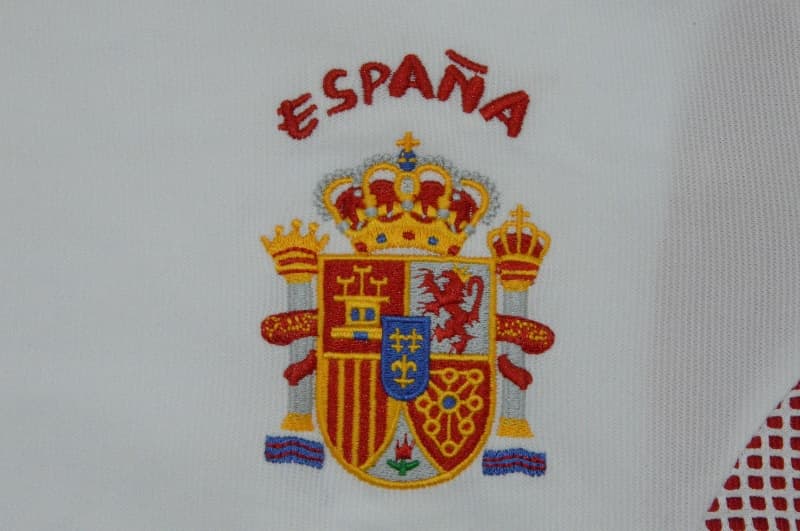 Thailand Quality(AAA) 2002 Spain Away Retro Soccer Jersey