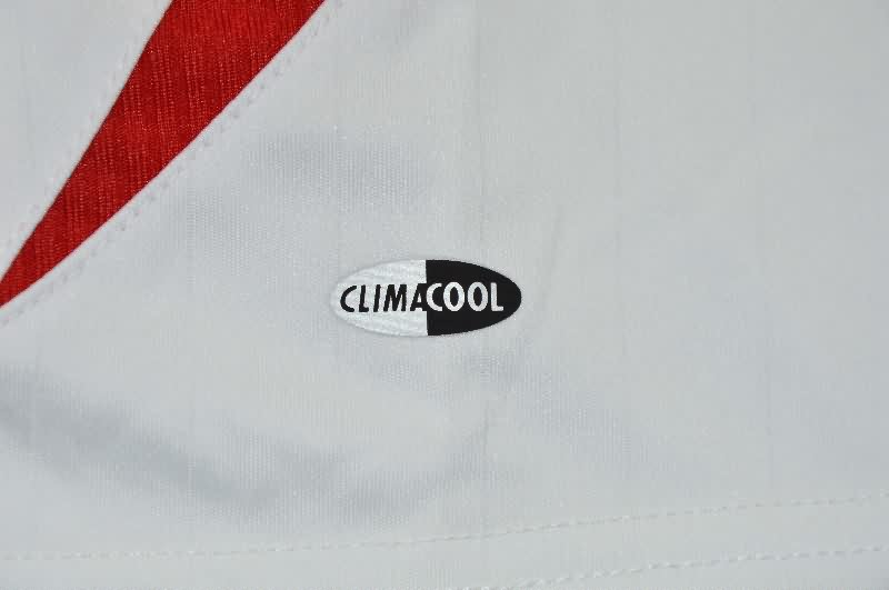 Thailand Quality(AAA) 2006 Spain Away Retro Soccer Jersey