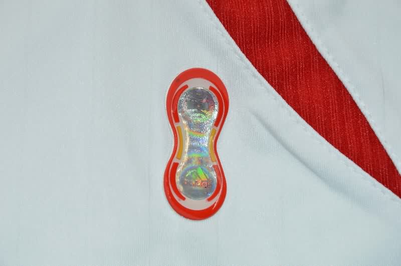 Thailand Quality(AAA) 2006 Spain Away Retro Soccer Jersey
