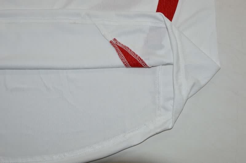 Thailand Quality(AAA) 2006 Spain Away Retro Soccer Jersey