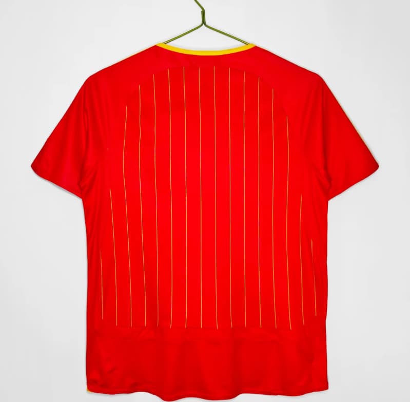 Thailand Quality(AAA) 2006 Spain Home Retro Soccer Jersey