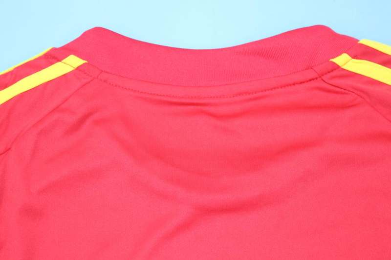 Thailand Quality(AAA) 2008 Spain Home Retro Soccer Jersey