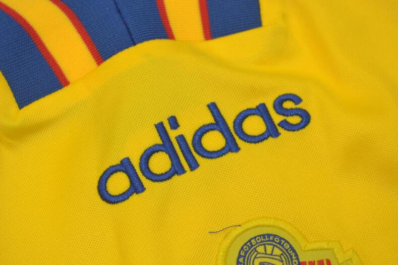 Thailand Quality(AAA) 1994 Sweden Home Retro Soccer Jersey