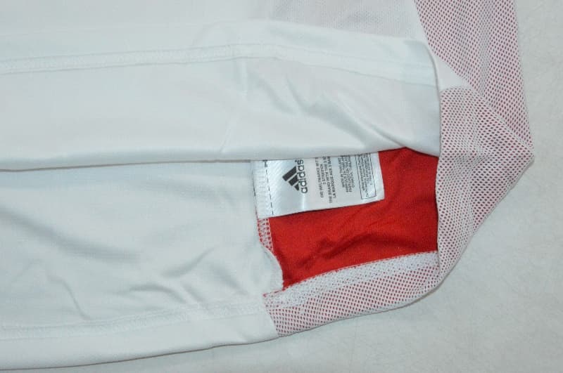 Thailand Quality(AAA) 2002 Turkey Away Retro Soccer Jersey