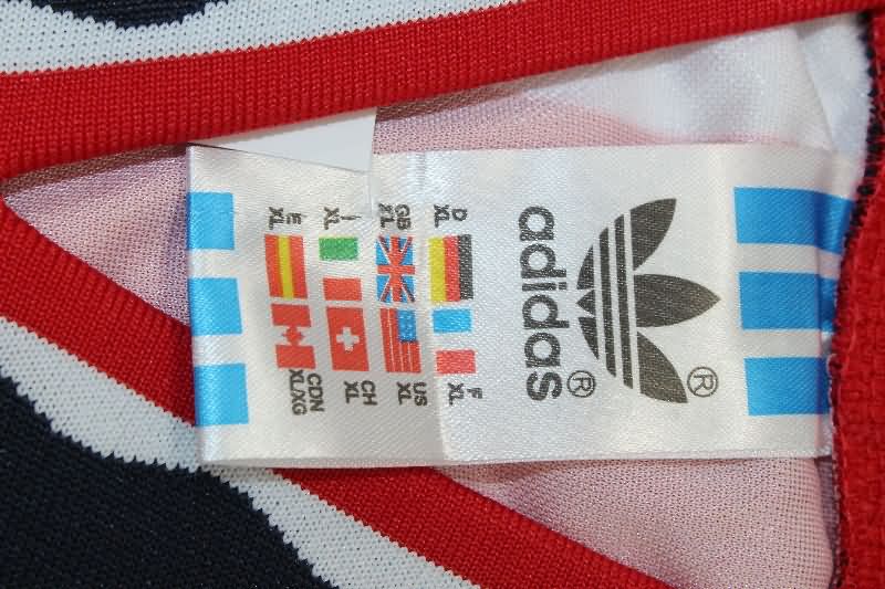 Thailand Quality(AAA) 1994 USA Home Retro Soccer Jersey