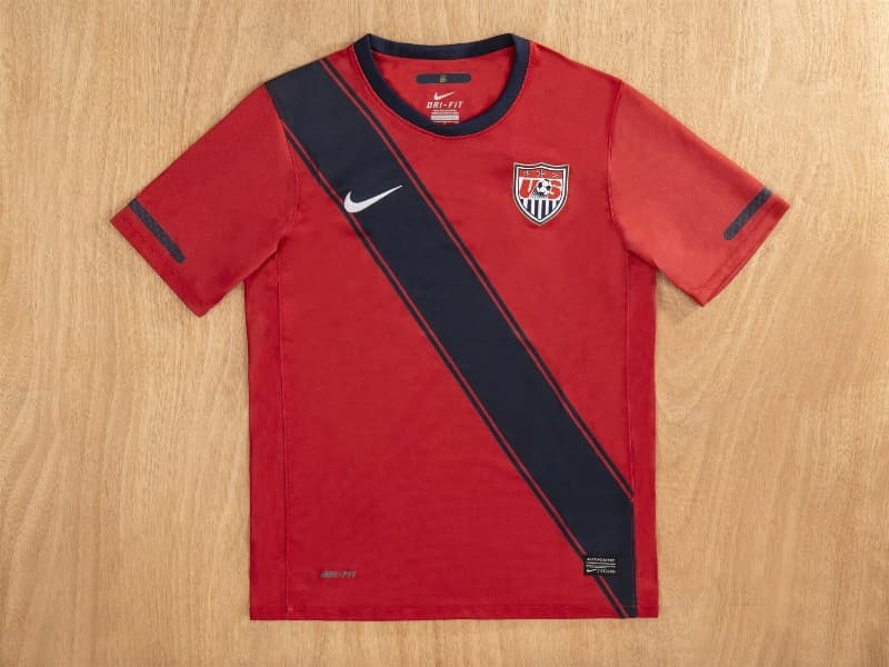 Thailand Quality(AAA) 2011 USA Away Retro Soccer Jersey