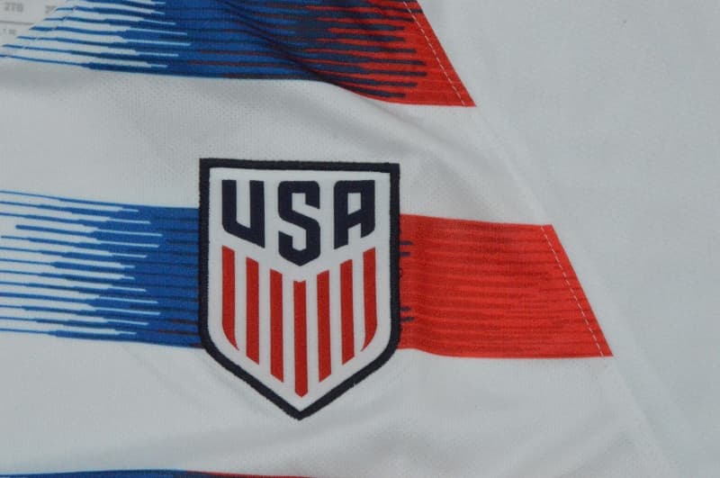 Thailand Quality(AAA) 2018 USA Home Retro Soccer Jersey