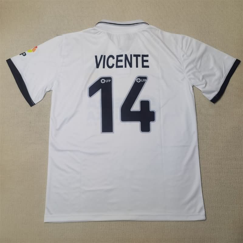 Thailand Quality(AAA) 2002/03 Valencia Home Retro Soccer Jersey