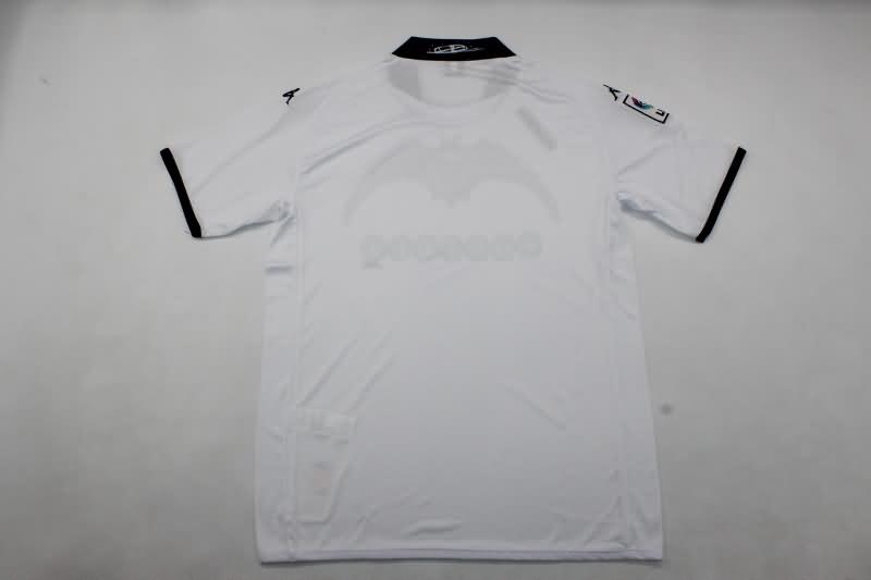 Thailand Quality(AAA) 2009/10 Valencia Home Retro Soccer Jersey