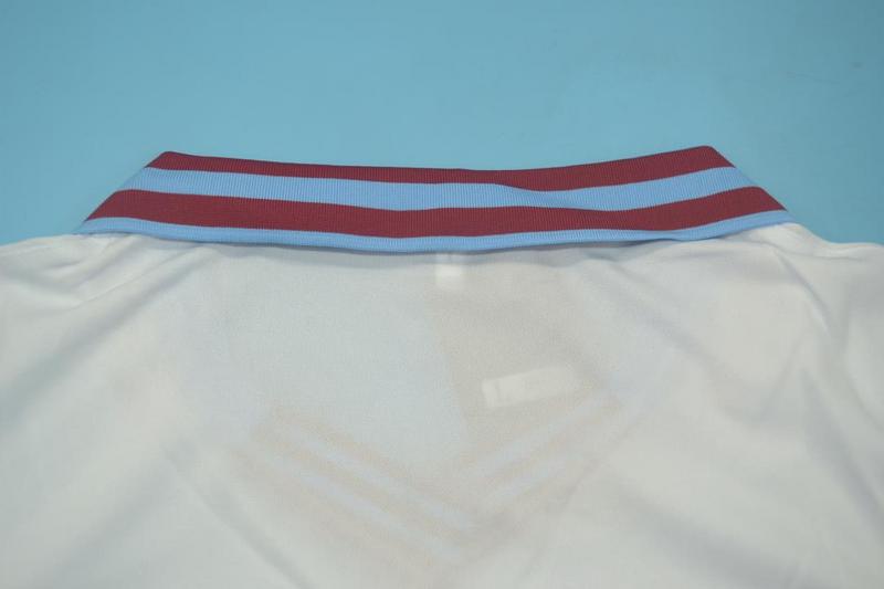 Thailand Quality(AAA) 1980 West Ham Away Retro Soccer Jersey