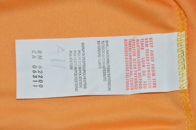 Thailand Quality(AAA) 2002/04 Wolves Home Retro Soccer Jersey