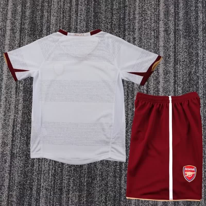 2007/08 Arsenal Away Kids Soccer Jersey And Shorts