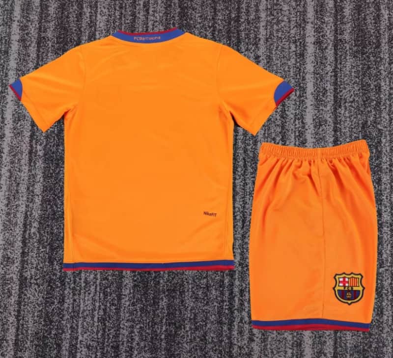 2006/07 Barcelona Away Kids Soccer Jersey And Shorts