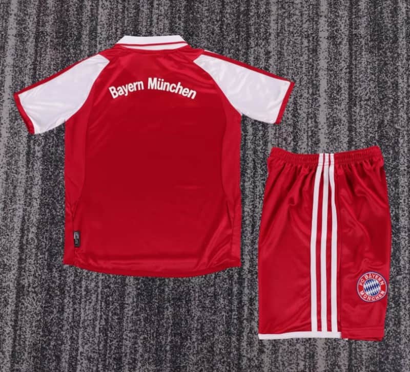 2003/04 Bayern Munich Home Kids Soccer Jersey And Shorts