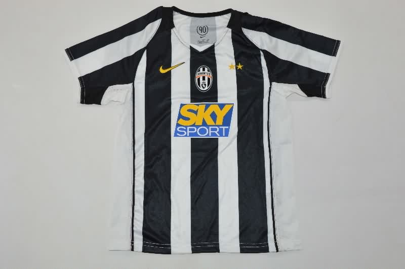 2004/05 Juventus Home Kids Soccer Jersey And Shorts