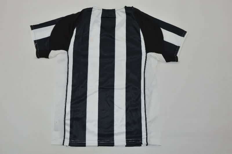 2004/05 Juventus Home Kids Soccer Jersey And Shorts