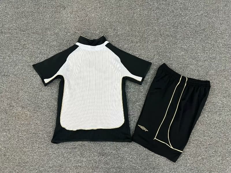 2000/01 Manchester United Away Kids Soccer Jersey And Shorts