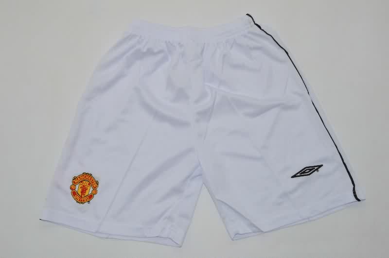 2000/02 Manchester United Home Kids Soccer Jersey And Shorts