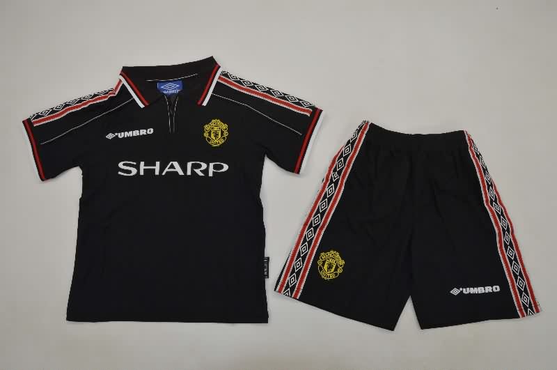 1999 Manchester United Black Kids Soccer Jersey And Shorts
