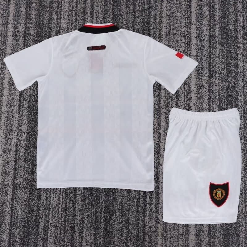 1997/99 Manchester United Away Kids Soccer Jersey And Shorts