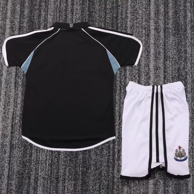2000/01 Newcastle United Away Kids Soccer Jersey And Shorts